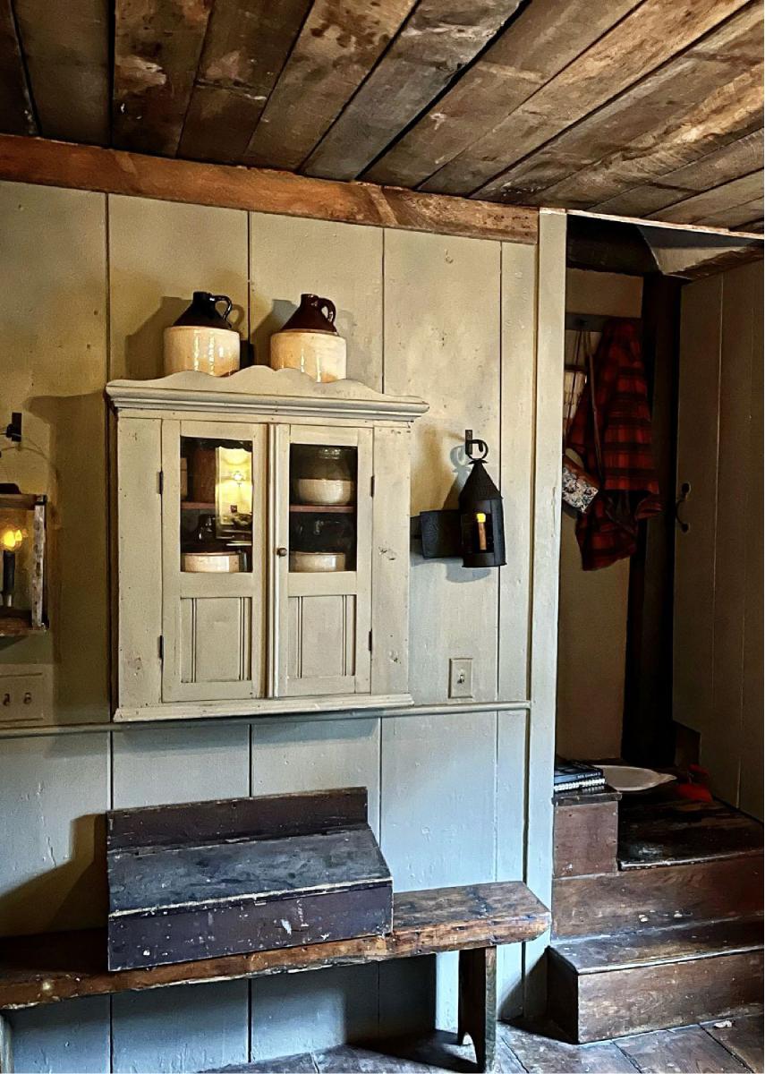 Anne Clay Interior 6