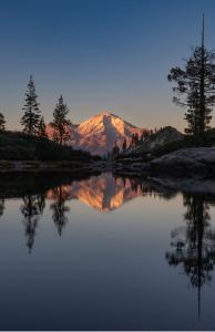 Poster Mount Shasta from Heart Lake