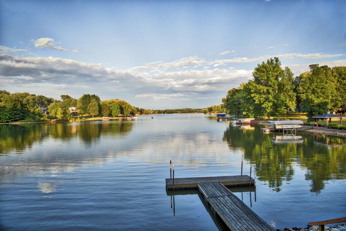 IDYLLIC IMAGES AND PHOTOGRAPHY LLC